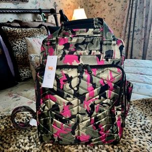 Lug Ranger XL Quilted Carry All NWT'S